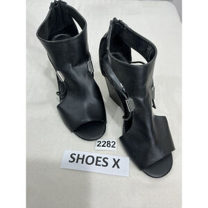 Womans Rock Republic Carlee Open Toe Wedge Black Faux Leather Slip On Sandal 7.5